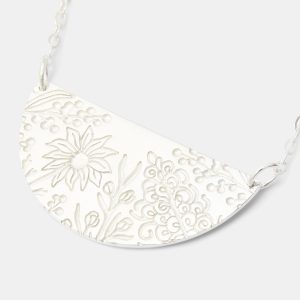 Australian Flora Pattern Silver Necklace: Flannel Flower