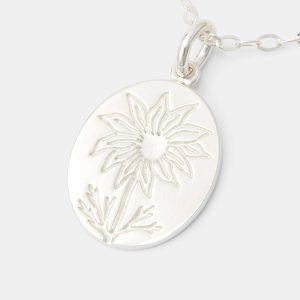 Flannel Flower Oval Silver Pendant Necklace